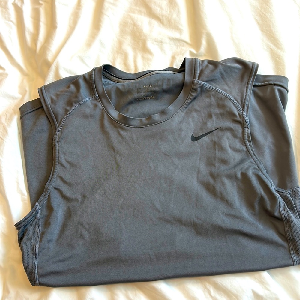 Nike tank